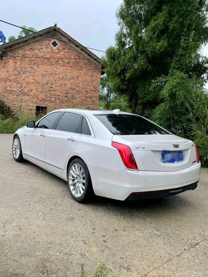 湘潭16年凱迪拉克CT63