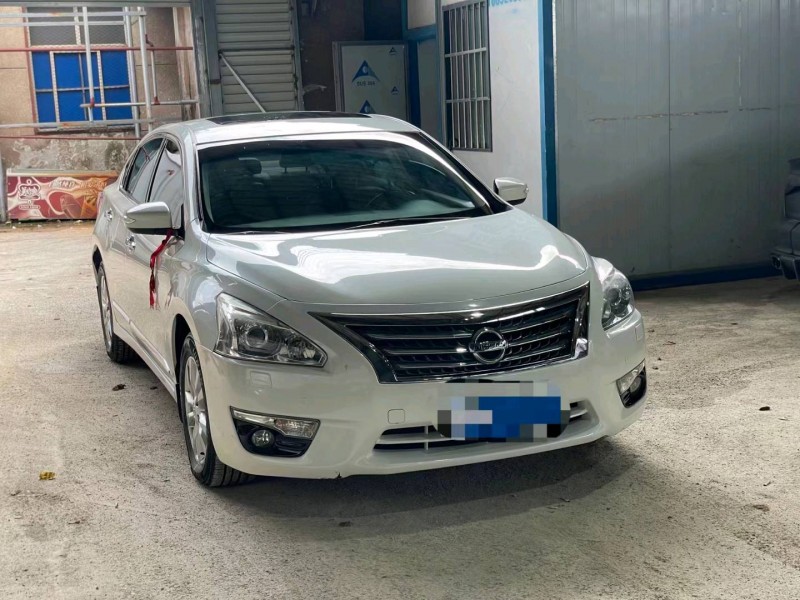 岳陽14年日產天籟5