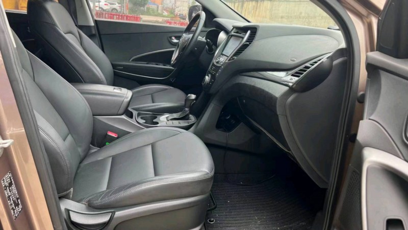 邵阳16年现代新胜达7