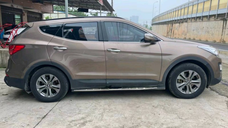 邵阳16年现代新胜达8