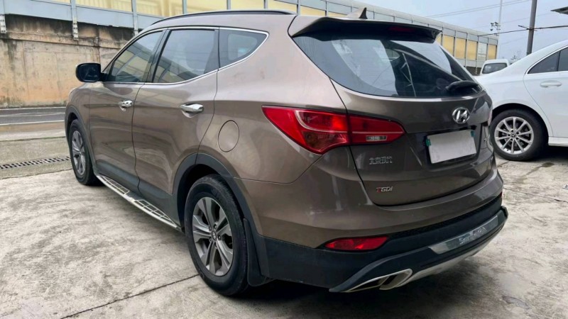 邵阳16年现代新胜达5