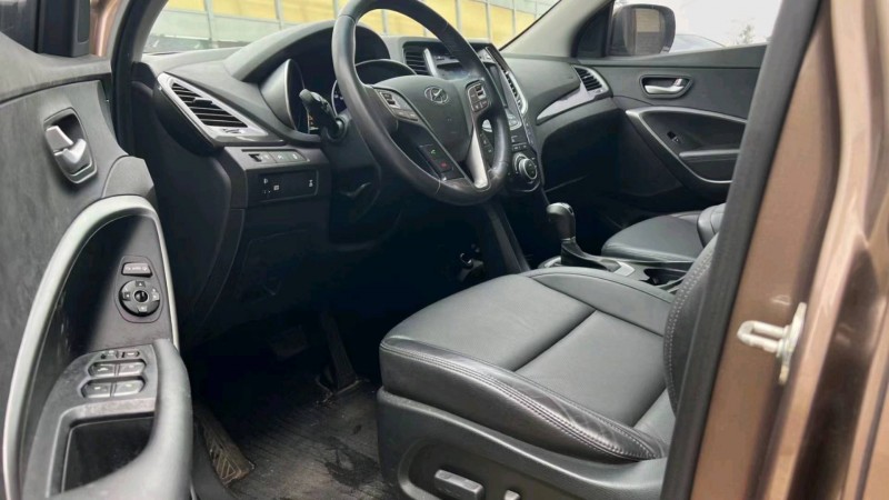 邵阳16年现代新胜达2