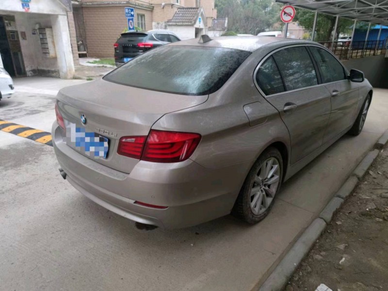 北京12年宝马5系2