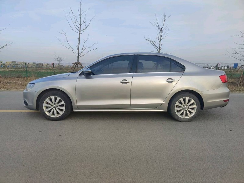 徐州14年大众速腾8