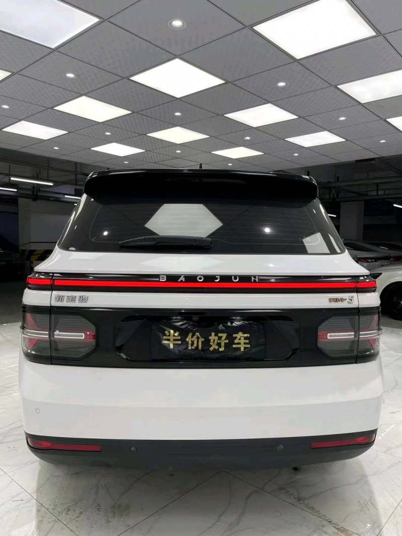 成都19年寶駿RS55