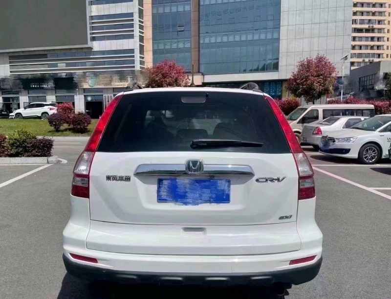 宜昌10年本田CR-V9