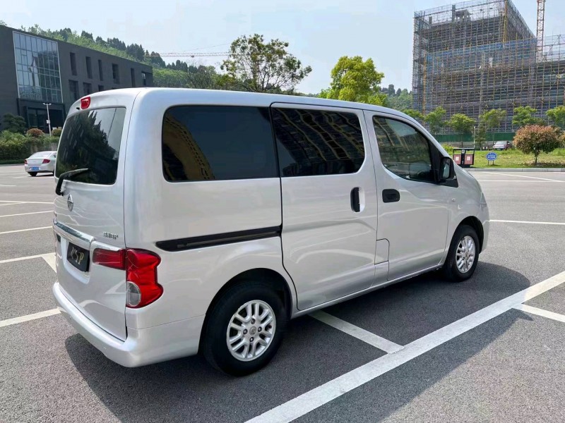 宜昌13年日產NV2007