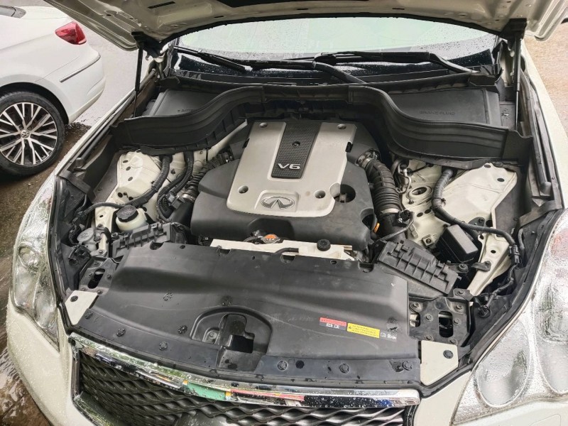 贛州15年英菲尼迪QX506
