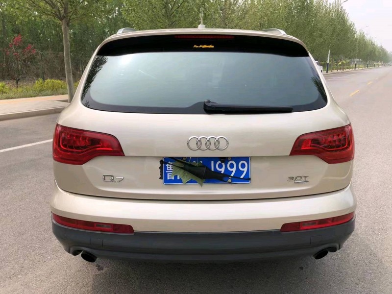 保定15年奧迪Q72