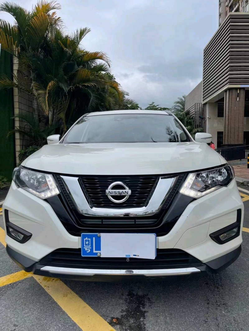 佛山20年日產奇駿1