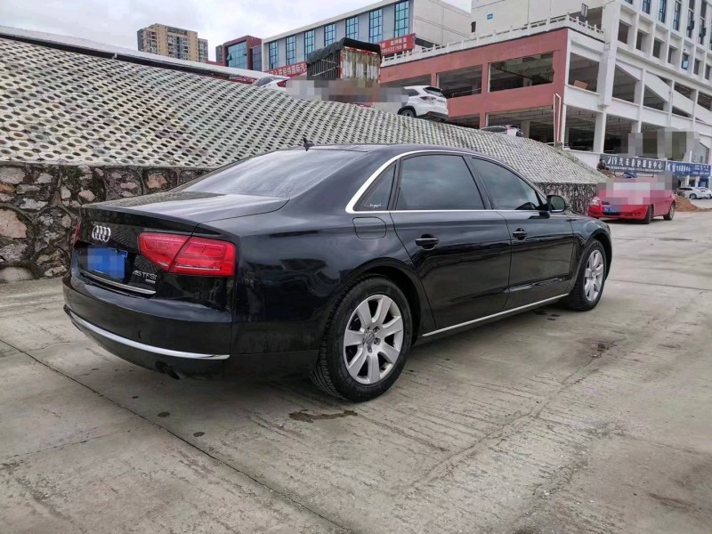 銅仁14年奧迪A8L6