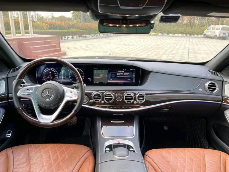 盐城21年奔驰迈巴赫S级7