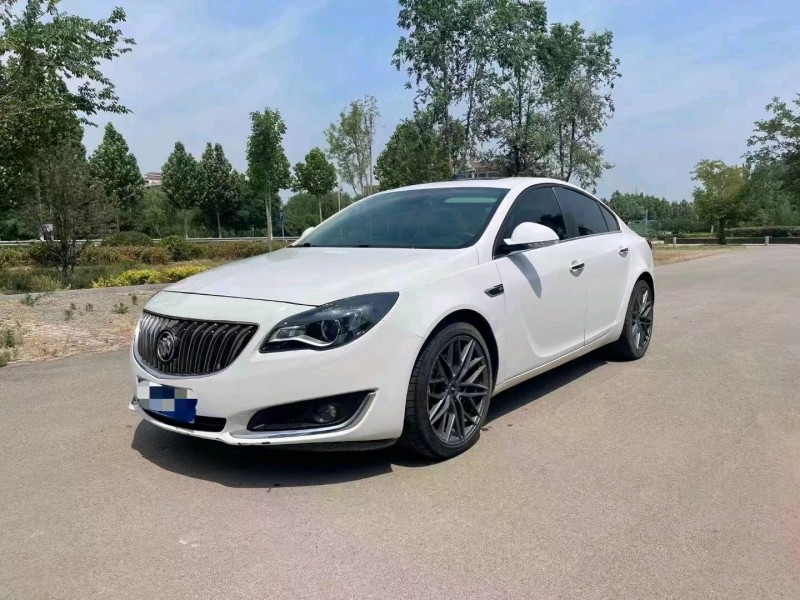 青岛15年别克君威3