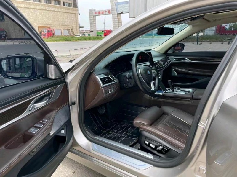 盐城20年宝马7系4