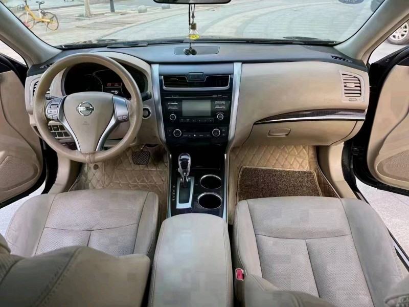 鄂州15年日產天籟6
