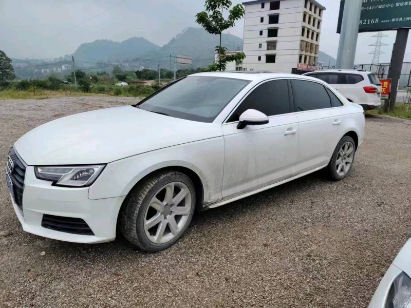 岳陽17年奧迪A4L2
