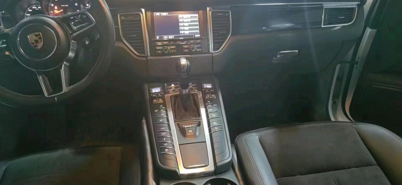 廣州15年保時捷Macan4