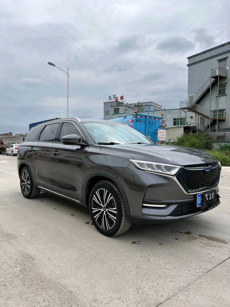 東莞20年長安汽車歐尚3