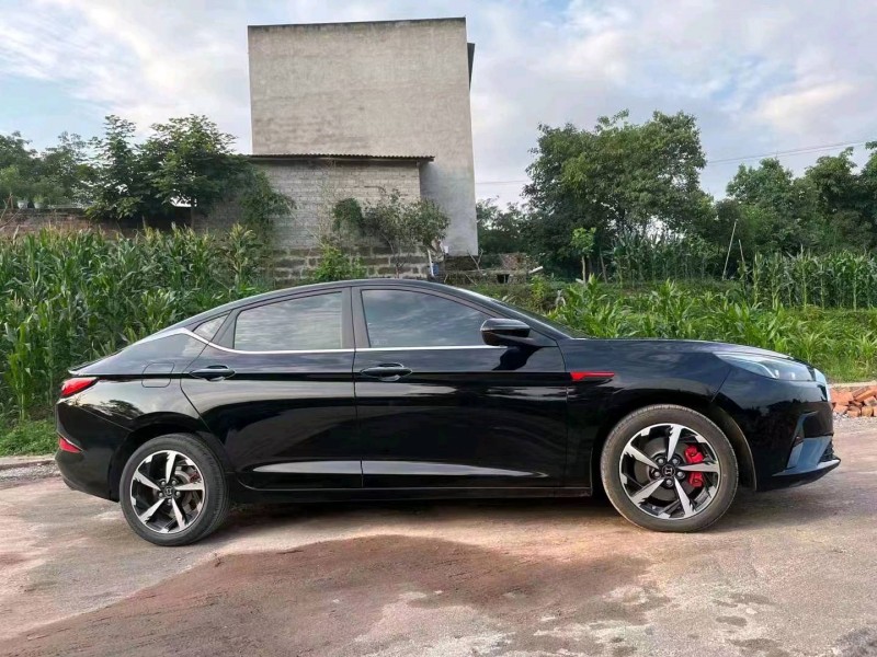 重慶21年江淮思皓A55