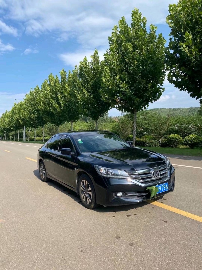 徐州15年本田雅阁8