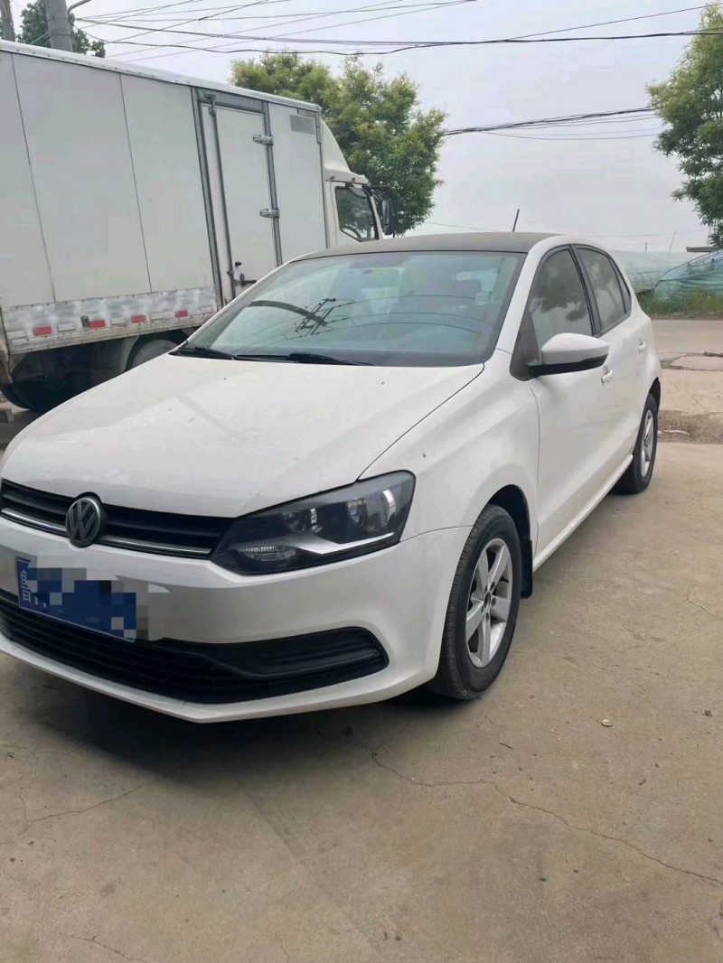 濰坊17年大眾polo1