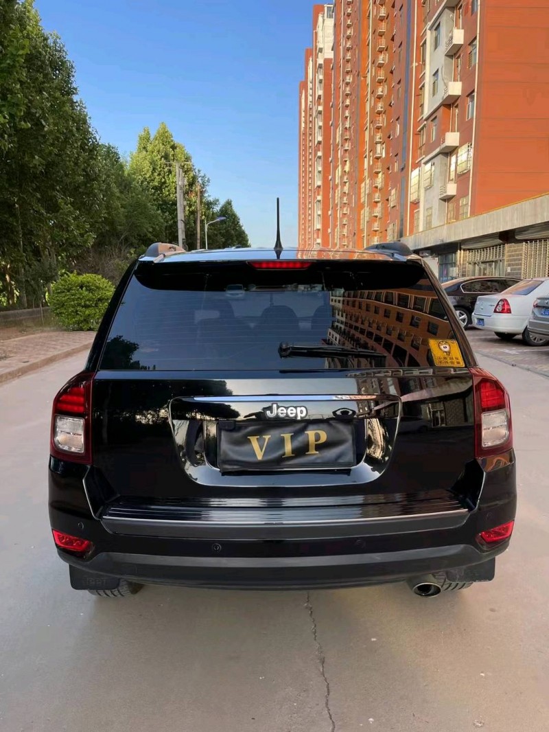邢臺14年Jeep指南者1