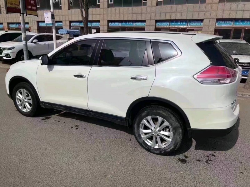 大同15年日產奇駿7