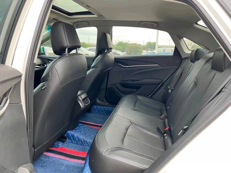 苏州21年别克英朗9