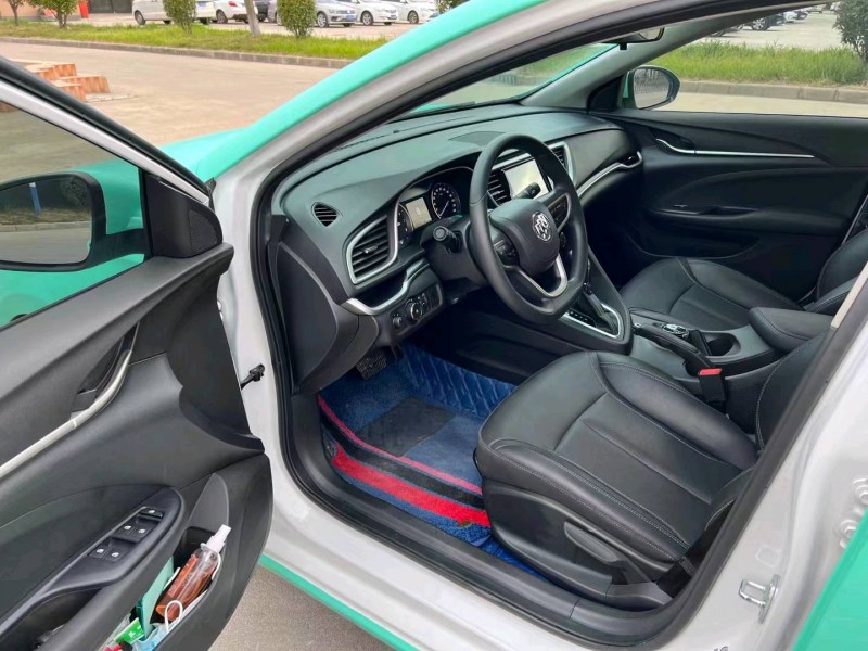 苏州21年别克英朗8