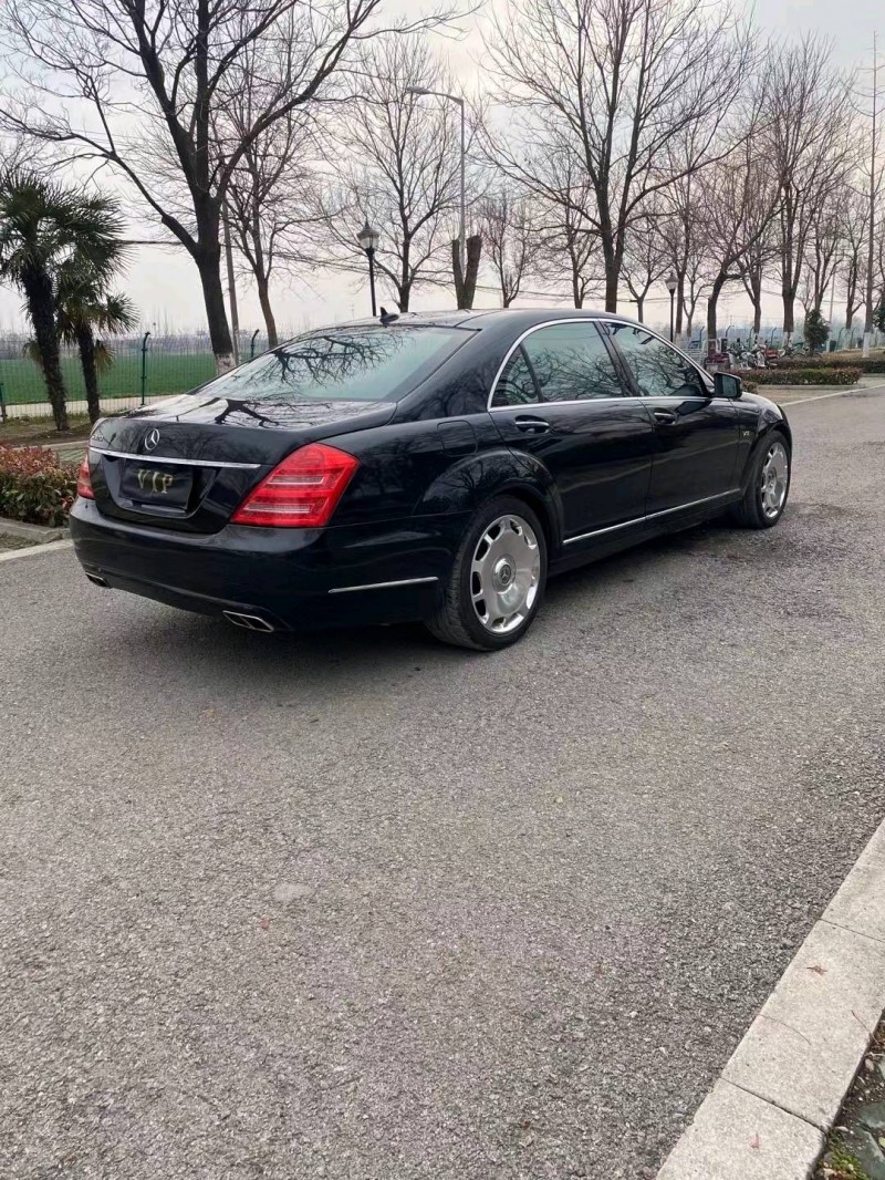 徐州12年奔驰S8
