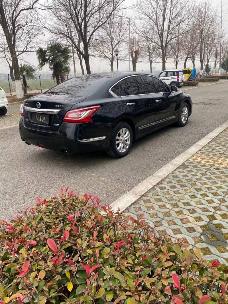 徐州14年日產天籟8