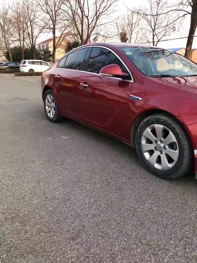 徐州13年别克君威2