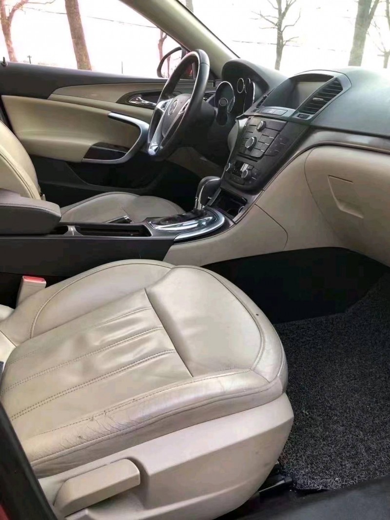 徐州13年别克君威5