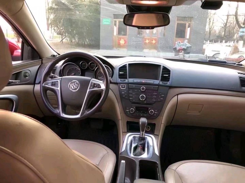 徐州13年别克君威7