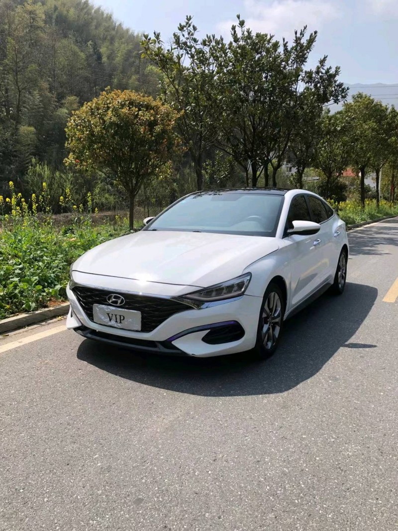 萍鄉20年現代菲斯塔7