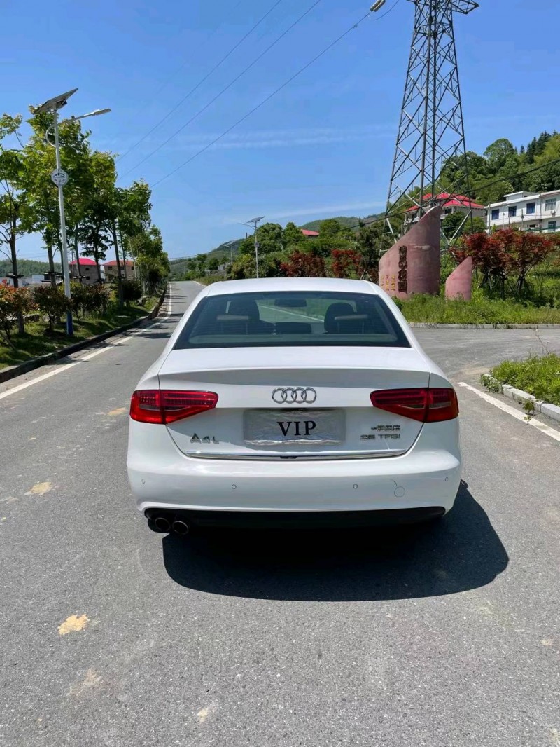 徐州16年奥迪A4L9