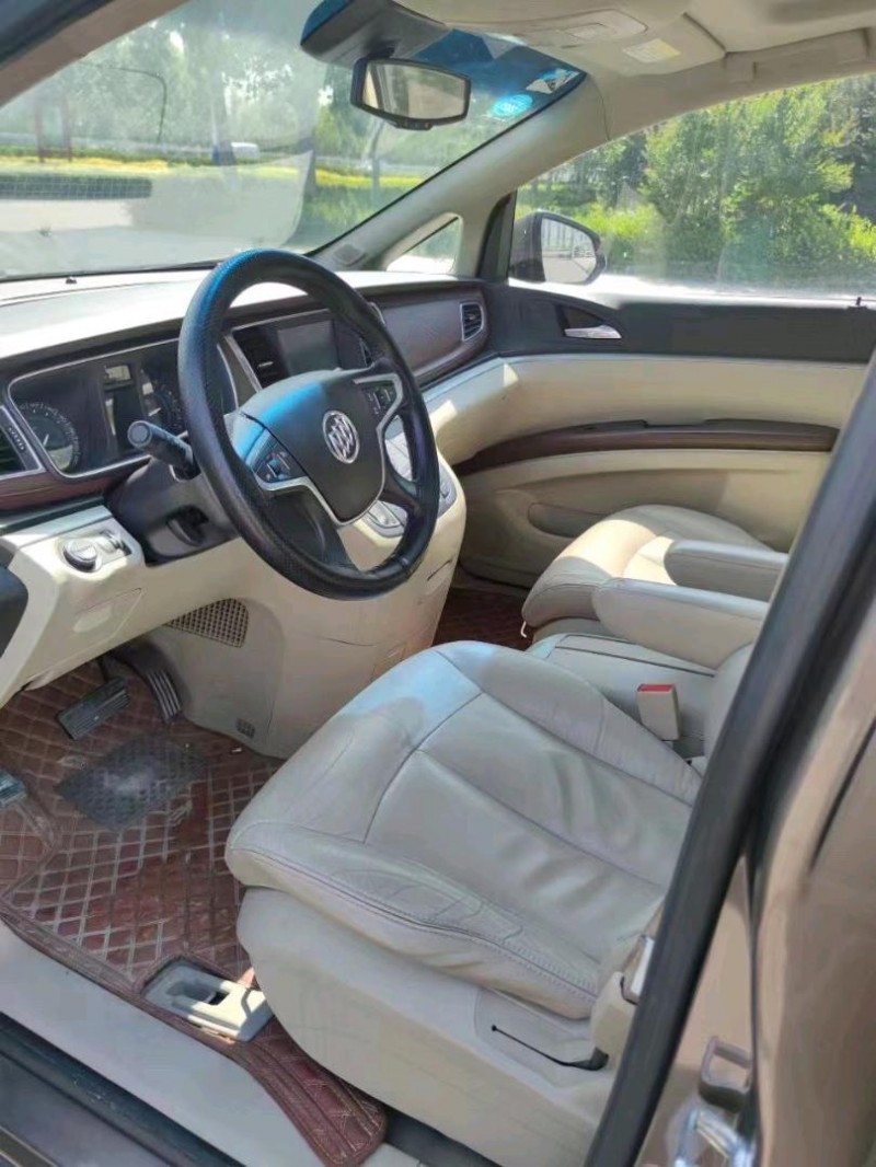 青岛15年别克GL83