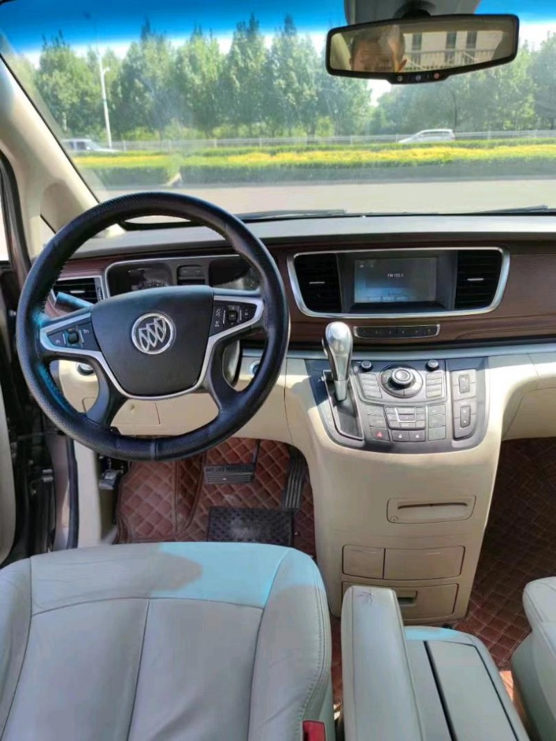 青岛15年别克GL85