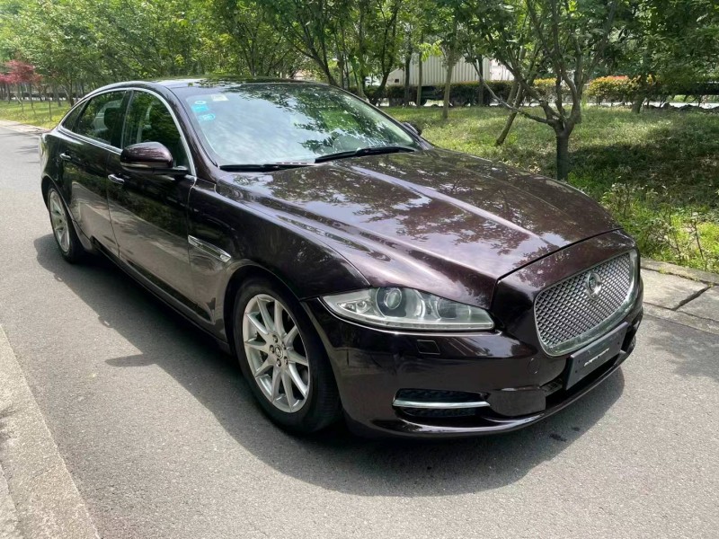 紹興13年捷豹XJ9