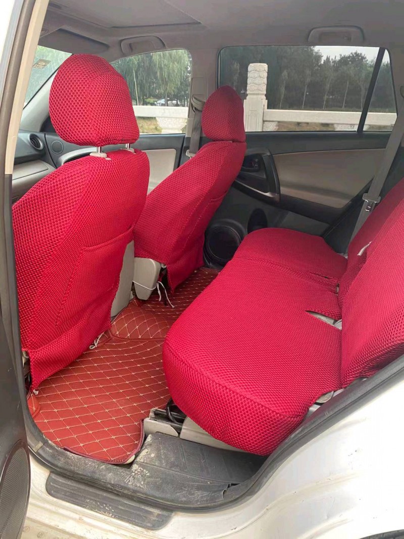 唐山11年豐田RAV41