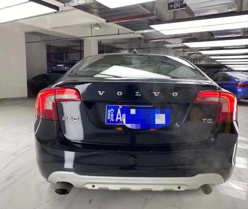 成都13年沃爾沃S60L6