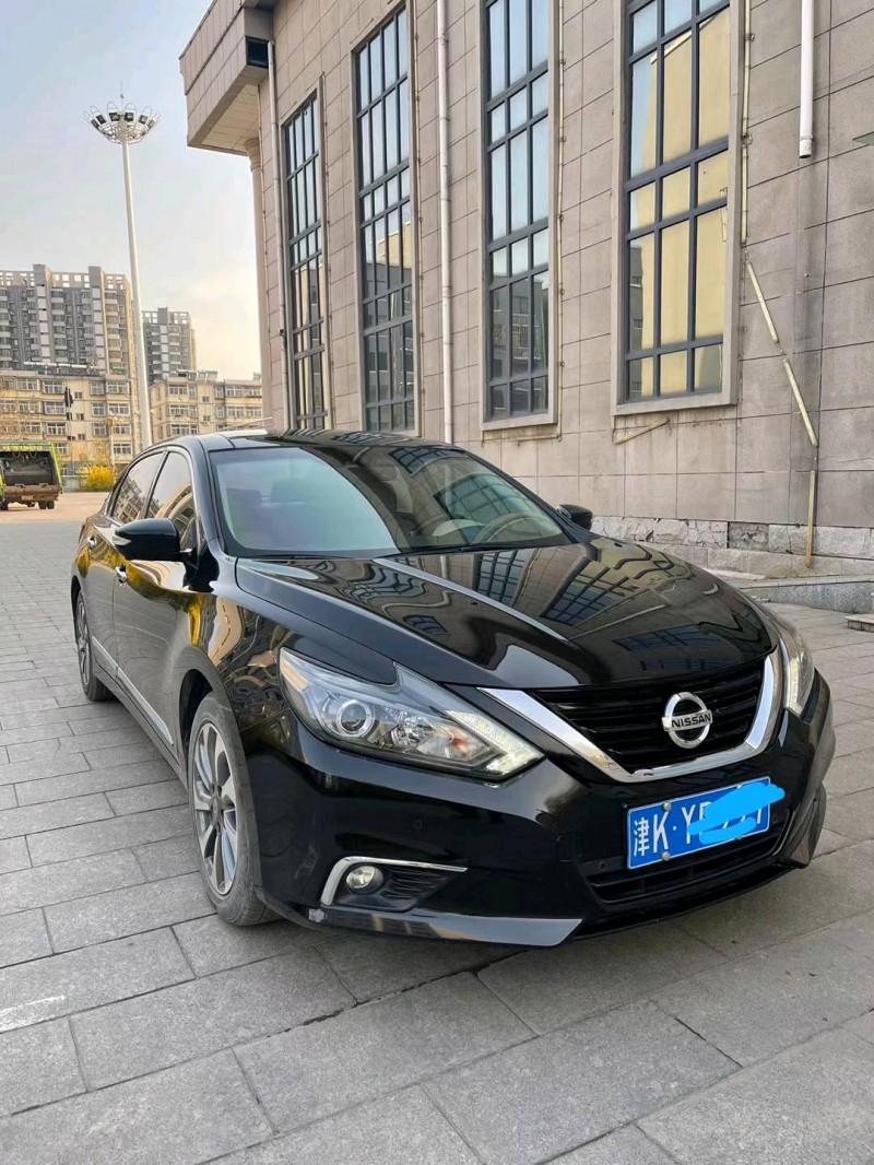 唐山16年日產天籟7