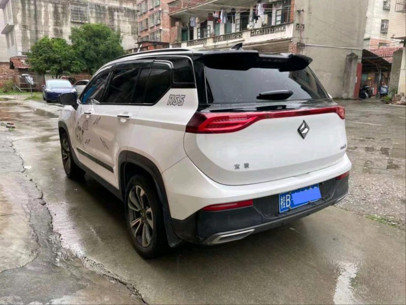 欽州20年寶駿RS54
