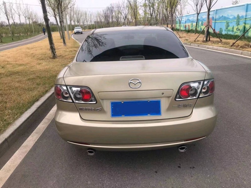 青島04年馬自達64