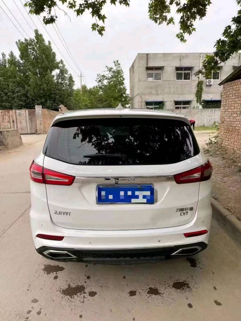 煙臺18年力帆汽車軒朗6