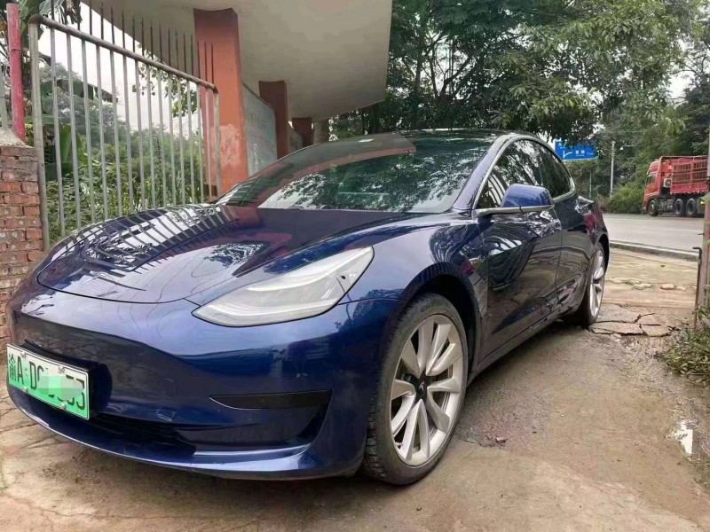 重慶20年特斯拉MODEL 32