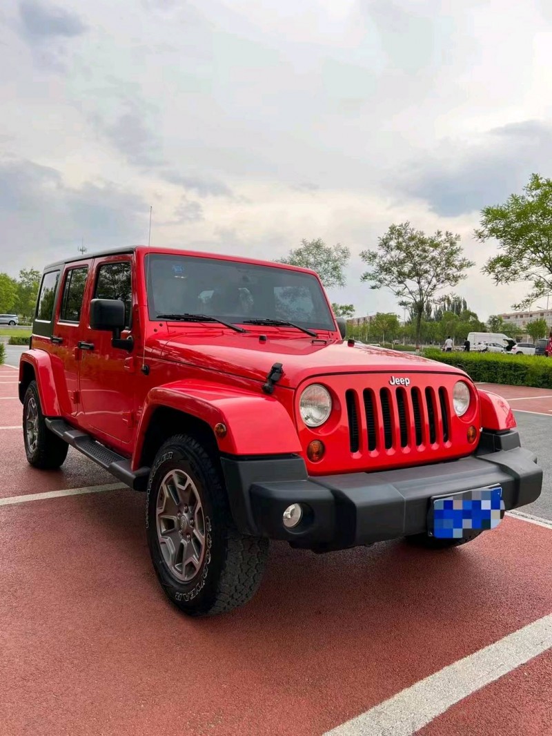 鄂爾多斯13年Jeep牧馬人2