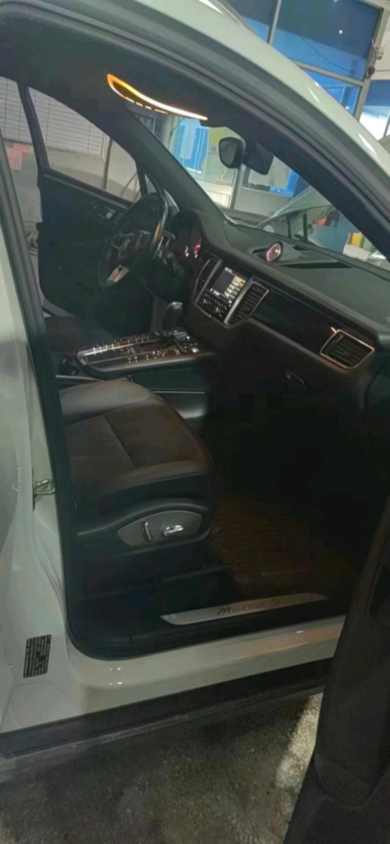 珠海15年保時捷Macan1