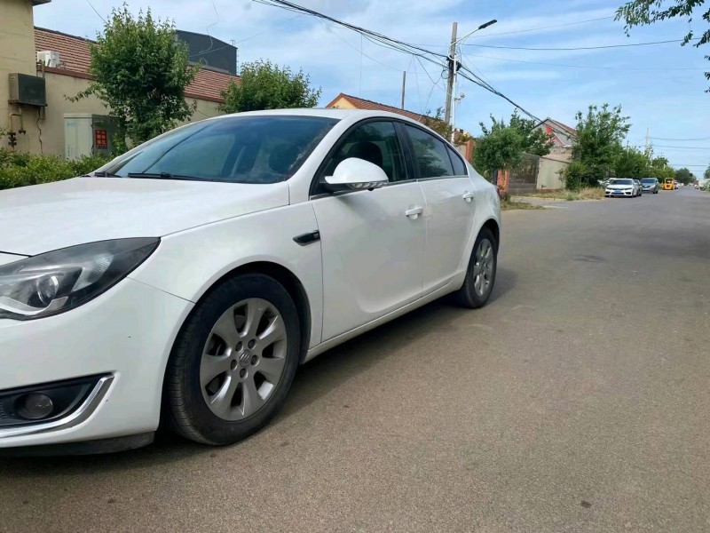 青岛14年别克君威2