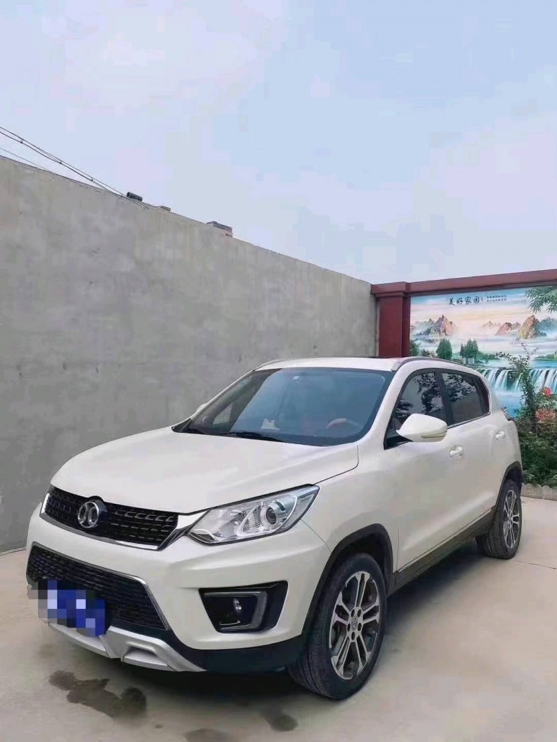 青岛18年北汽绅宝X352